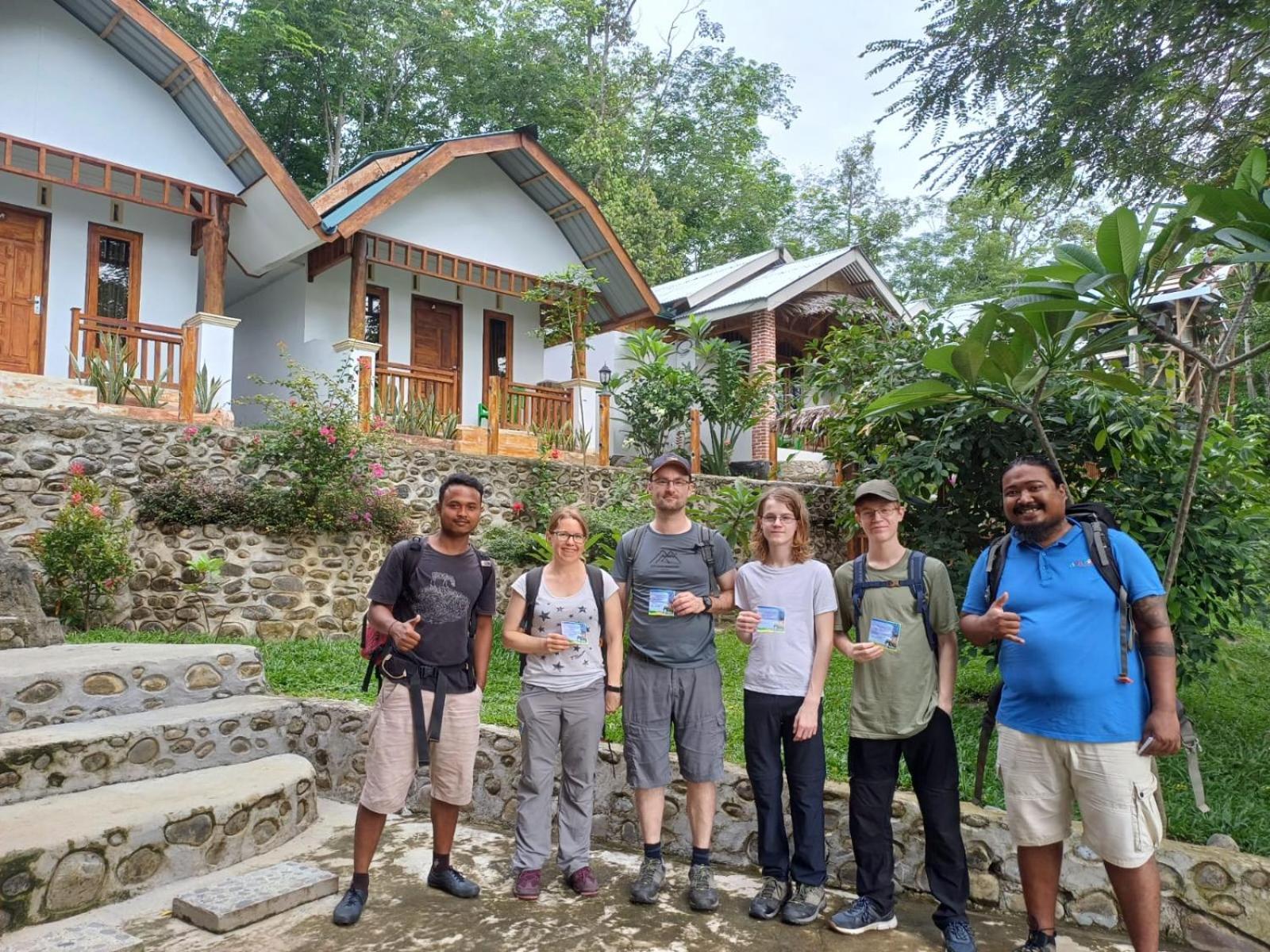 Asim Paris Guesthouse & Jungle Trekking Bukit Lawang Værelse billede